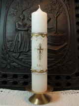 Schlichte Kommunionkerze Margarete mit Kreuz inkl. Box